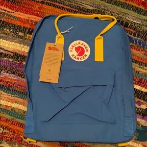 NWT fjallraven kanken bookbag